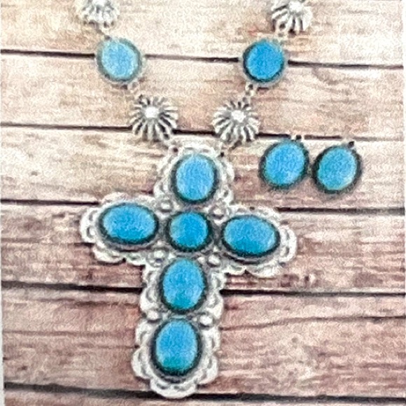 Turquoise Beaded Burnished Silvertone Cross - Picture 1 of 1